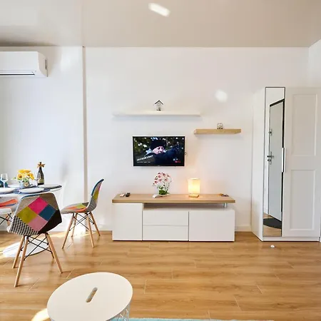 Seavibes Promenada Apartment